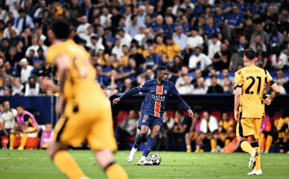 他在场上的 他在场上的