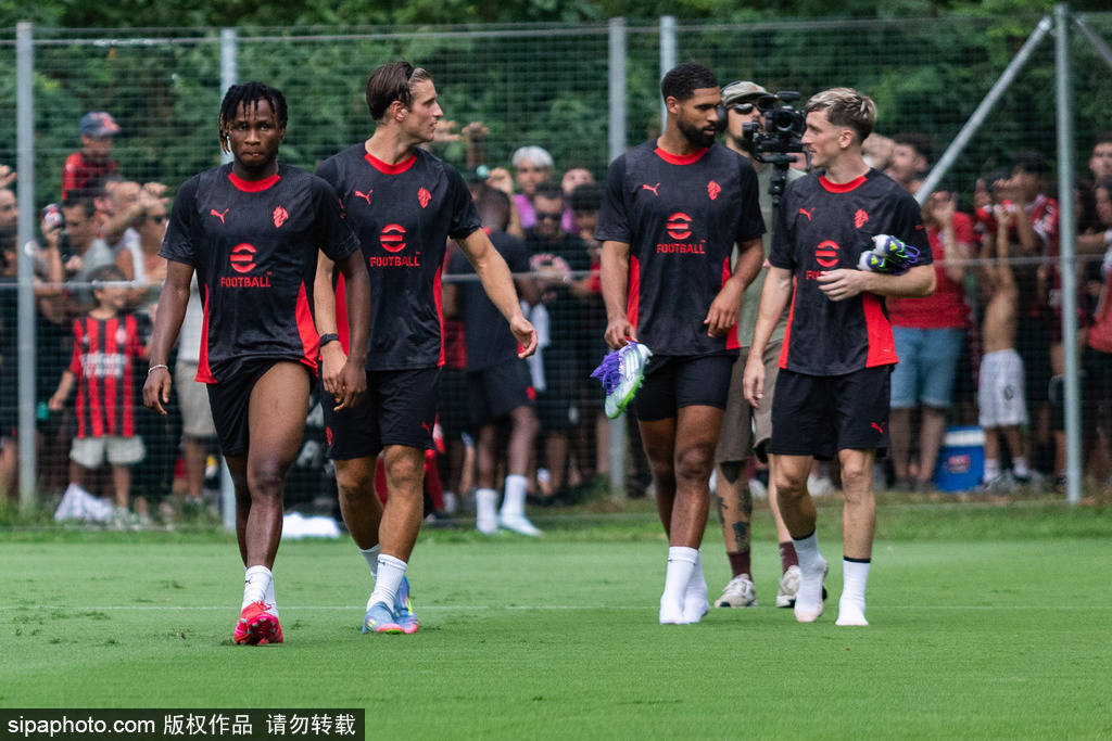 球员精神状 球员精神状