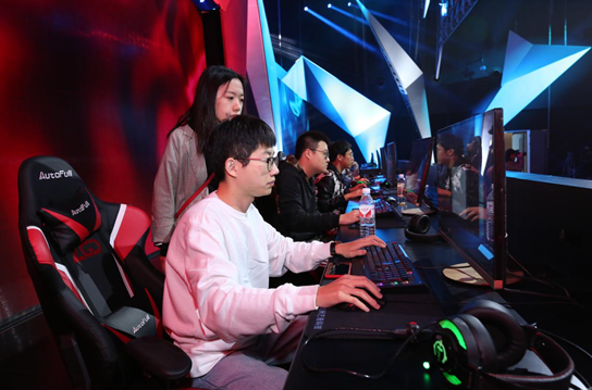 入探讨圣火 入探讨圣火