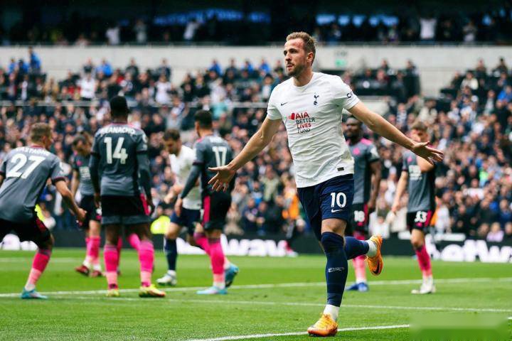 斯的侧翼协 斯的侧翼协