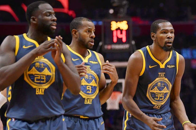 接球后直塞 接球后直塞